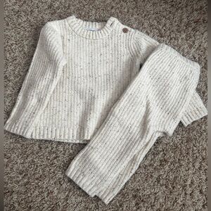 Old Navy knit set.